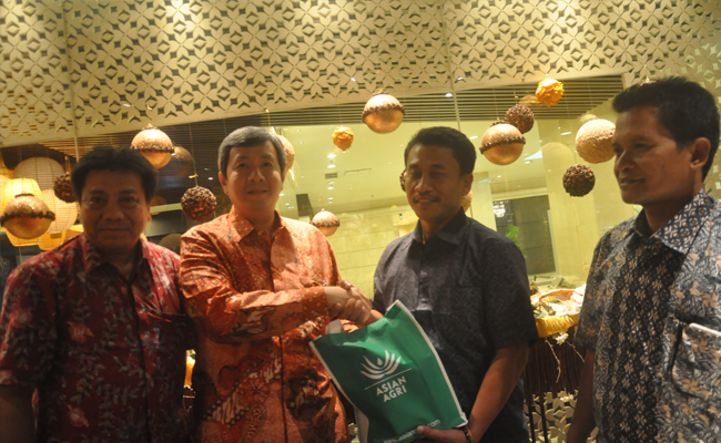 Asosiasi Petani Swadaya Amanah Terima Sertifkat ISPO