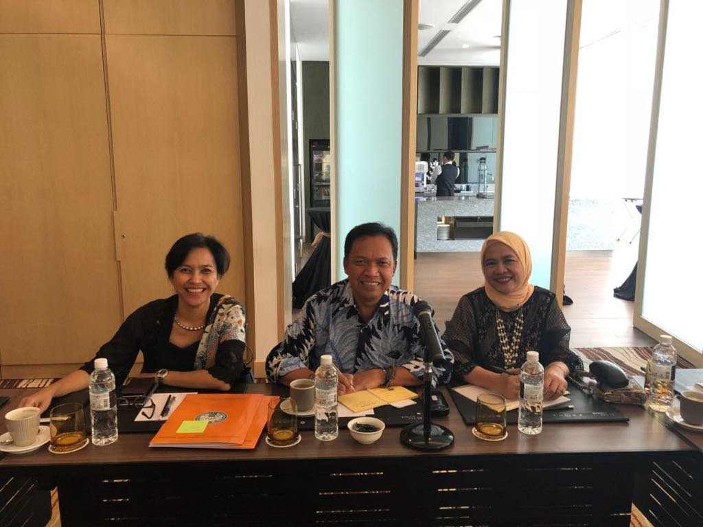Ketua Umum Gapki, Joko Supriyono Resmi Dapatkan 2 Perempuan Tangguh di Hari Kartini