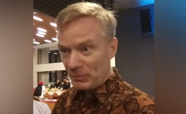 Vincent Guerend : Tingkatkan Kerjasama Penelitian Sawit Bersama