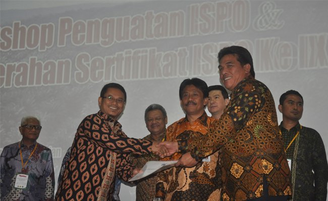 40 Perusahaan Kembali Terima Sertifikat ISPO