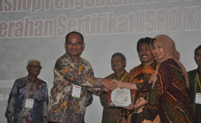 5 Anak Usaha Astra Agro Kembali Peroleh Sertifikat ISPO