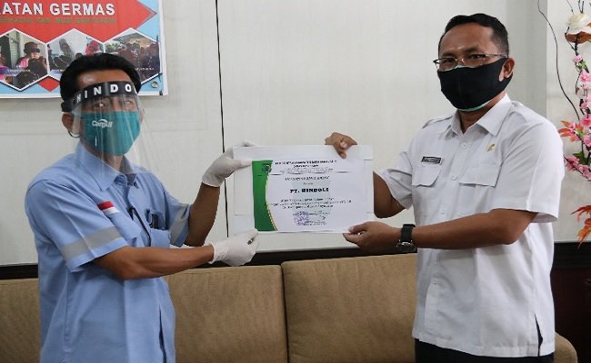 Donasikan Alat Kesehatan, PT Hindoli Bantu Penanganan COVID-19 di Musi Banyuasin