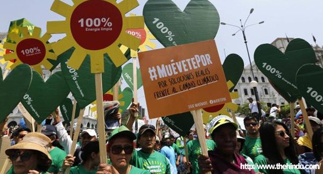  Ribuan Orang Turun untuk Keadilan Iklim di Peru