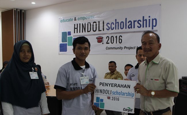 20 Mahasiswa Dapat Beasiswa Dari Hindoli