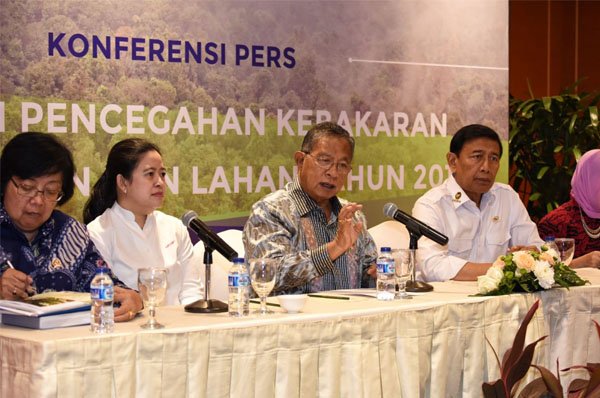 Titik Panas Anjlok 89%, Lahan Terbakar Turun 95%