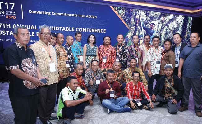 MENGUBAH KOMITMEN MENJADI AKSI UNTUK MINYAK SAWIT BERKELANJUTAN