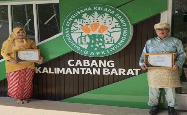 Perusahaan Sawit BGA Group Peroleh Penghargaan dari Gubernur Kalbar