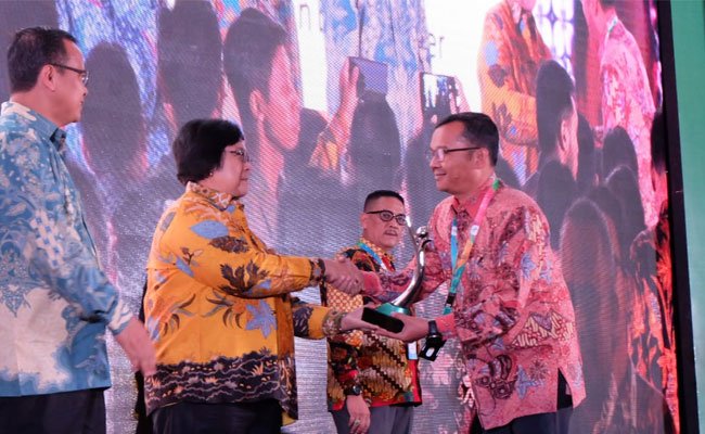 Anak Usaha ANJ Group, PT SMM Raih Proper Hijau dari KLHK