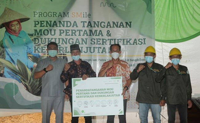 SMILE Dongkrak Ekonomi Petani Sawit Swadaya