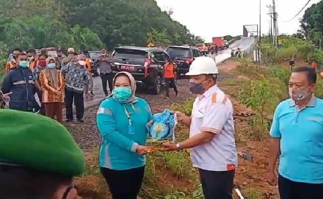 Bantu Korban Banjir, BGA Group Berikan Bansos Beras