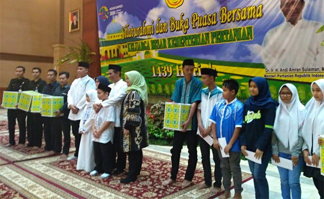 Mentan Amran Sulaiman Adakan Silaturahmi dan Buka Puasa Bersama