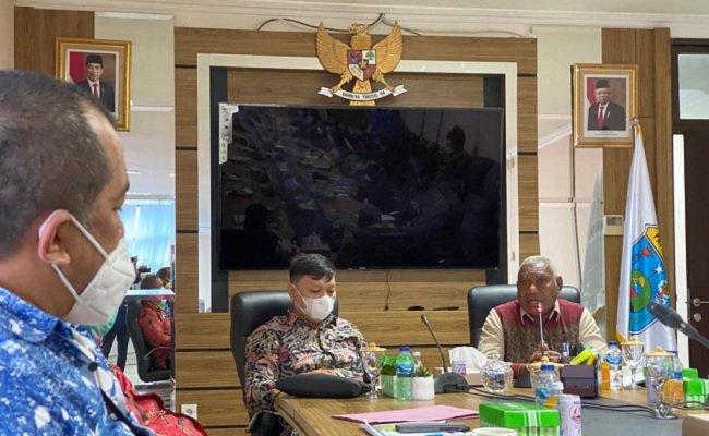 KPK – Gubernur Papua Adakan Pertemuan Terkait Integrasi Lahan Eks Konsesi Sawit