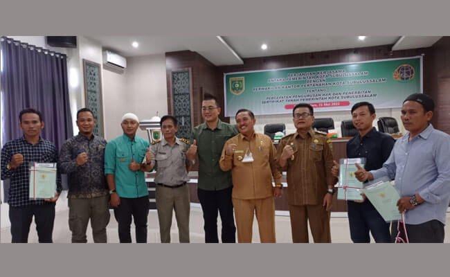 Wali Kota Subulussalam Luncurkan Plasma PT Laot Bangko