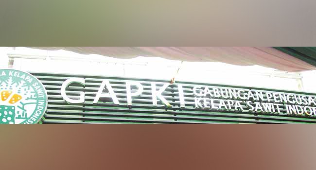 MENDORONG SINERGI PEMERINTAH-PELAKU