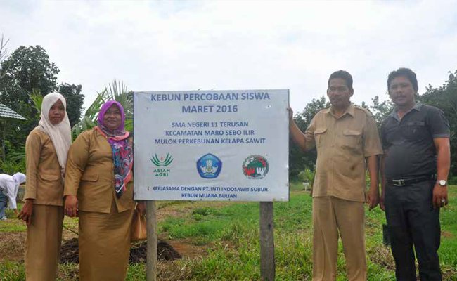 KEBUN SAWIT MEMBANGUN DAERAH PELOSOK
