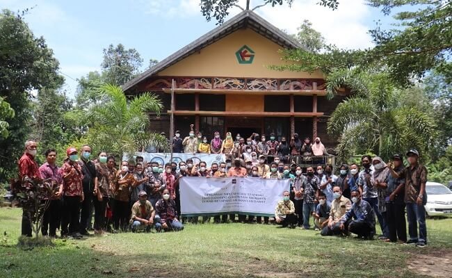 Petani Sawit Swadaya di Kabupaten Ketapang Deklarasi Terapkan ISPO dan RSPO