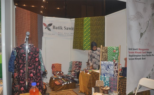 Mengenal Batik Sawit