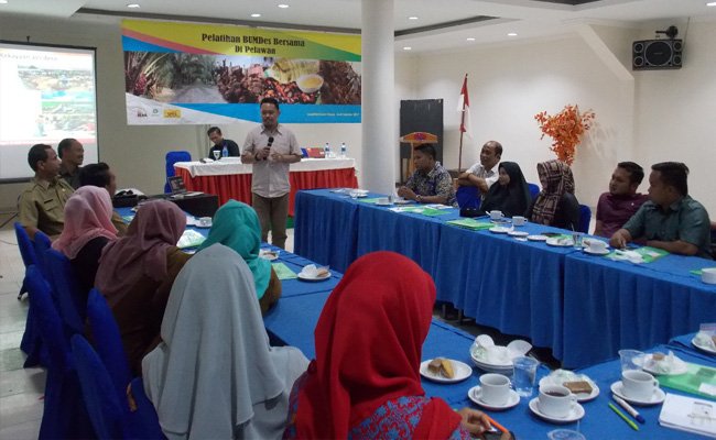 SPKS & FPPD Lakukan Pelatihan BUMDesa Bersama untuk Mewujudkan Desa Sawit Lestari